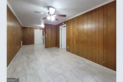309 N Broad Street #7, Winder, GA 30680 - Photo 2