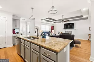 305 Lamplight Dr, Byron, GA 31008 - Photo 10