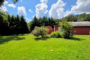 219 E Johnson St, Temple, GA 30179 - Photo 36