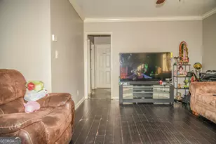 2792 Lancaster Dr, East Point, GA 30344 - Photo 4