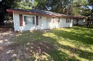 814 Crestwood Terrace, Warner Robins, GA 31088 - Photo 2