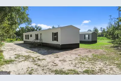 1118 East 121 Place, Folkston, GA 31537 - Photo 2