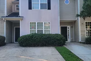2264 Nicole Dr, Hampton, GA 30228 - Photo 2