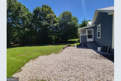 59 Harber, Commerce, GA 30529 - Photo 2