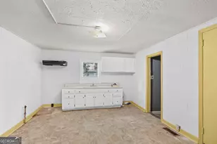 209 Ware St, Lagrange, GA 30241 - Photo 10