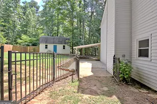 1359 Fischer Rd, Sharpsburg, GA 30277 - Photo 48