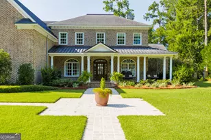 4237 Whisperwood Cir, Valdosta, GA 31602 - Photo 2