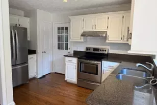 35 Chatsworth Cir, Newnan, GA 30265 - Photo 4