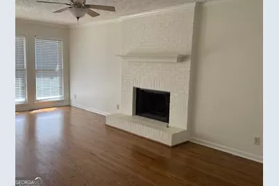 35 Chatsworth Circle, Newnan, GA 30265 - Photo 2