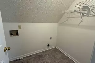 35 Chatsworth Cir, Newnan, GA 30265 - Photo 18
