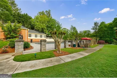 27306 Plantation Drive NE #306, Atlanta, GA 30324 - Photo 52