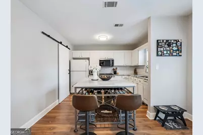 81 Mount Vernon Circle, Sandy Springs, GA 30338 - Photo 6