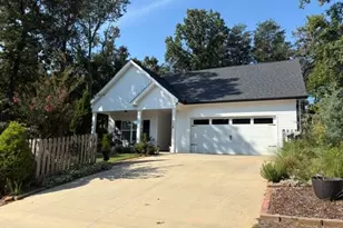 128 Rubil Way, Demorest, GA 30535 - Photo 2