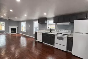 17 Club Cir, Ellenwood, GA 30294 - Photo 4