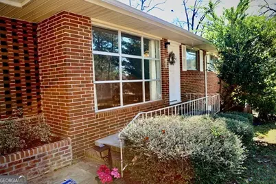 100 Brett Avenue, Warner Robins, GA 31088 - Photo 6