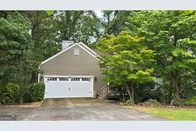 2659 Spring Rock Way NE, Roswell, GA 30075 - Photo 2