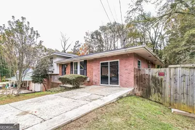 927 Slash Pine Road, Forest Park, GA 30297 - Photo 2