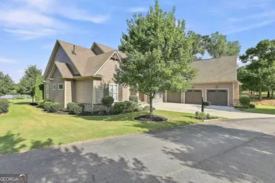402 Vanderbilt Parkway, Newnan, GA 30265 - Photo 4