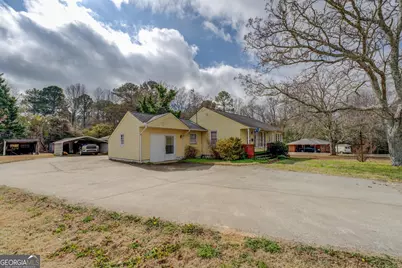908 Nelson Street, Jackson, GA 30233 - Photo 2