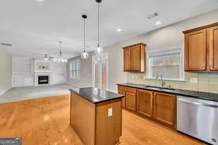 5401 Stone Cove Dr SW, Atlanta, GA 30331 - Photo 14