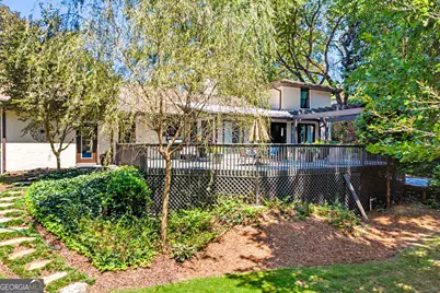 747 Starlight Court, Atlanta, GA 30342 - Photo 4