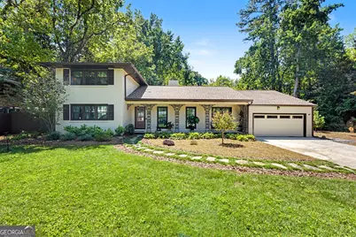 747 Starlight Court, Atlanta, GA 30342 - Photo 2