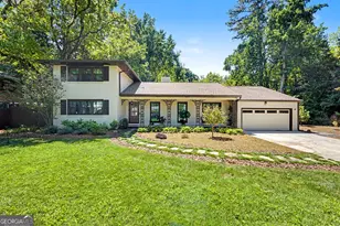 747 Starlight Ct, Atlanta, GA 30342 - Photo 2