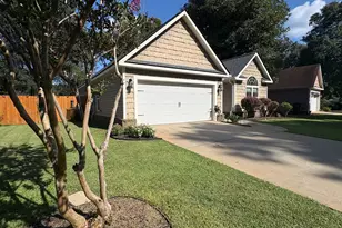 304 Madison Pl Pkwy, Byron, GA 31008 - Photo 1