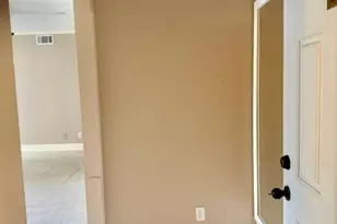 48 Le Parc Fontaine, Lithonia, GA 30038 - Photo 2