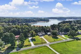 701 Coneross Creek Rd, Seneca, SC 29678 - Photo 2