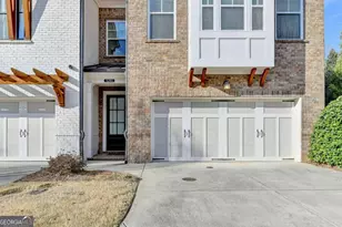 5260 Cresslyn Rdg, Johns Creek, GA 30005 - Photo 2