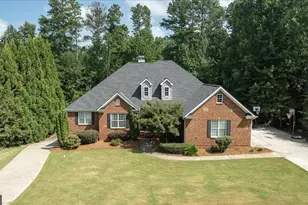 303 Vantage Dr, Jefferson, GA 30549 - Photo 1