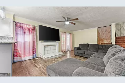 301 Briarwood Drive, Calhoun, GA 30701 - Photo 2