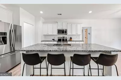 261 Breckens Way, Statham, GA 30666 - Photo 16