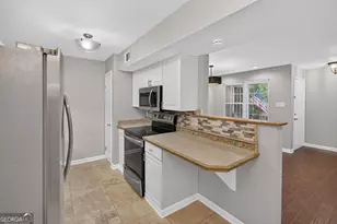 401 N Cromwell Rd, Savannah, GA 31410 - Photo 16