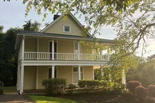 190 McKinney St, Blue Ridge, GA 30513 - Photo 2