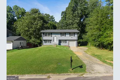 10555 Thrasher Road, Jonesboro, GA 30238 - Photo 2