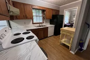 121 E Richardson St, Oxford, GA 30054 - Photo 8