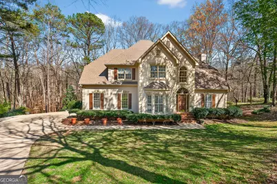227 Ashford Circle, Lagrange, GA 30240 - Photo 2