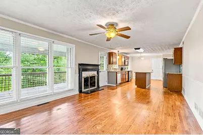 2324 Sussex Court, Snellville, GA 30078 - Photo 12