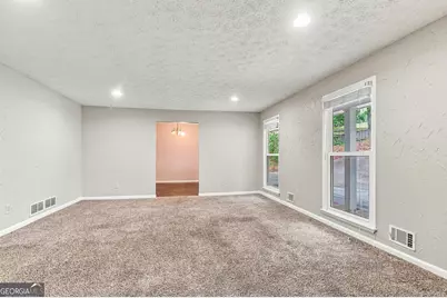 2324 Sussex Court, Snellville, GA 30078 - Photo 8