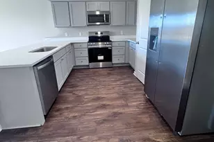 112 Esther Ave, Reidsville, GA 30453 - Photo 2