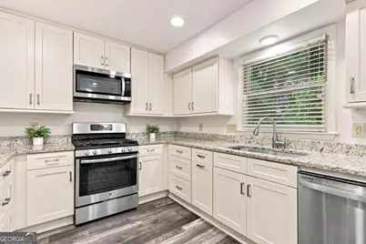 414 Roswell Green Lane, Roswell, GA 30075 - Photo 12