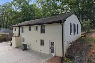 2783 Ben Hill Rd, East Point, GA 30344 - Photo 32