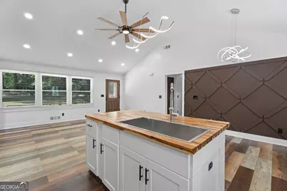 2783 Ben Hill Road, East Point, GA 30344 - Photo 8