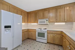 114 Pineknoll Dr, Warm Springs, GA 31830 - Photo 10