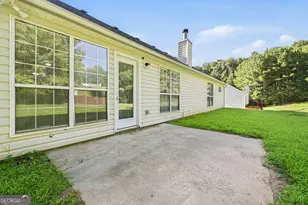 3924 Old Ivy Ct, Ellenwood, GA 30294 - Photo 18