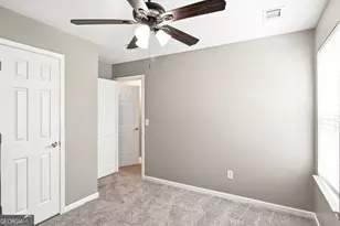 6258 Lakeview Ct, Rex, GA 30273 - Photo 12
