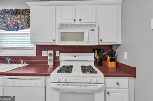 3452 Salem Cove Trail SE, Conyers, GA 30013 - Photo 6
