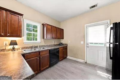 215 Hallie Lane, Macon, GA 31211 - Photo 8